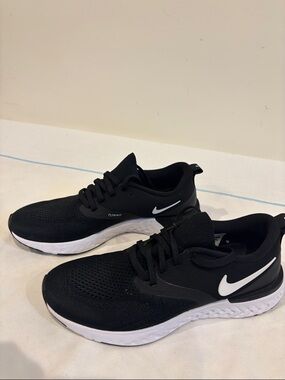 Nike Black White Athletic Women’s Running Shoes